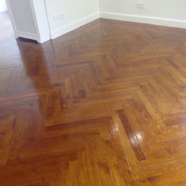 Tarimas Utrilla poliuretano satinado